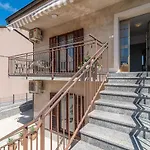 Apartment Piruzi